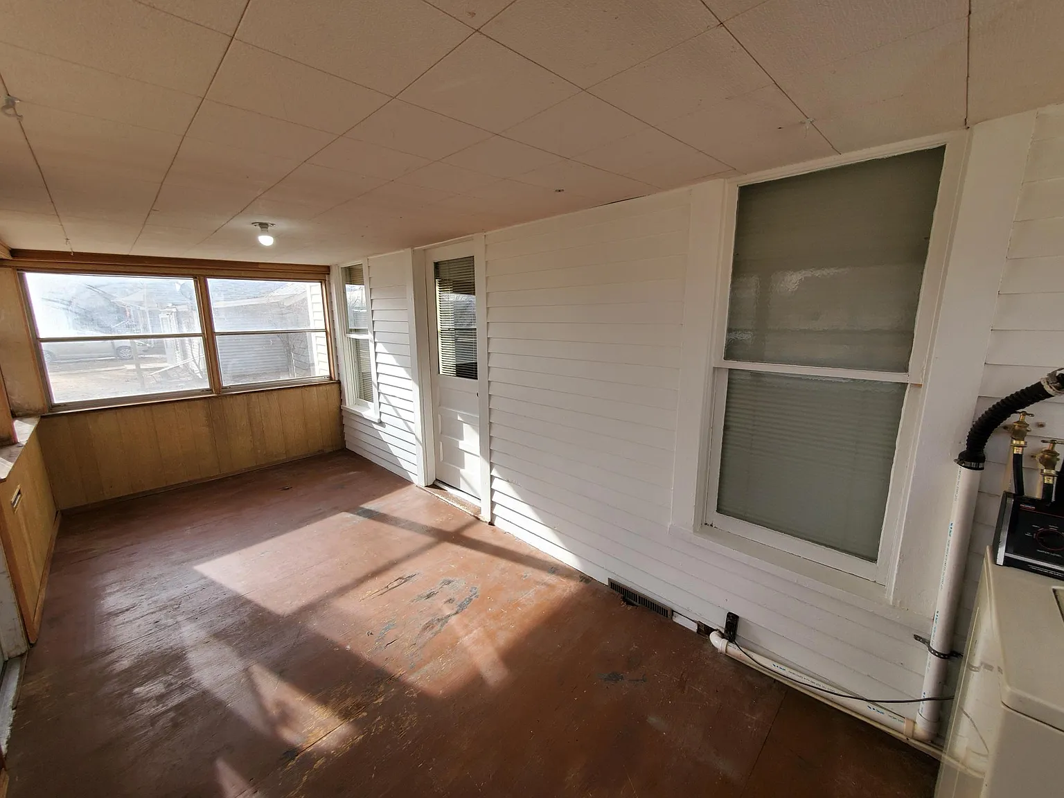 126 S Bernard St — Photo 4