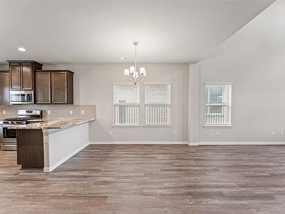 5th image of 119 Solana Point Dr