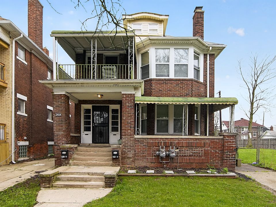 1st image of 2454 Gladstone St