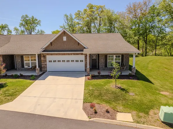 766 Snowflower Cir, Pigeon Forge, TN 37863