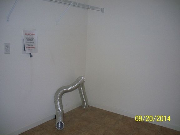 3rd image of 1507 Emma Ln
