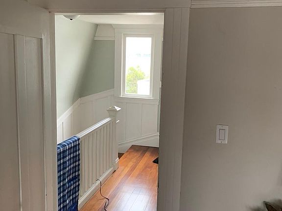 2nd image of 1530 Broderick St