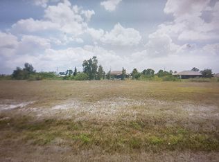 1718 NW 14th St, Cape Coral, FL 33993