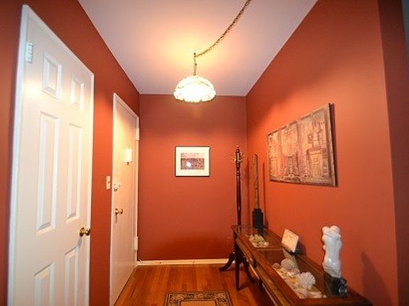 3rd image of 415 Claremont Ave #C003g-37