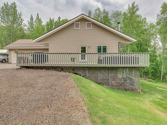 3rd image of 811 Suncrest Dr