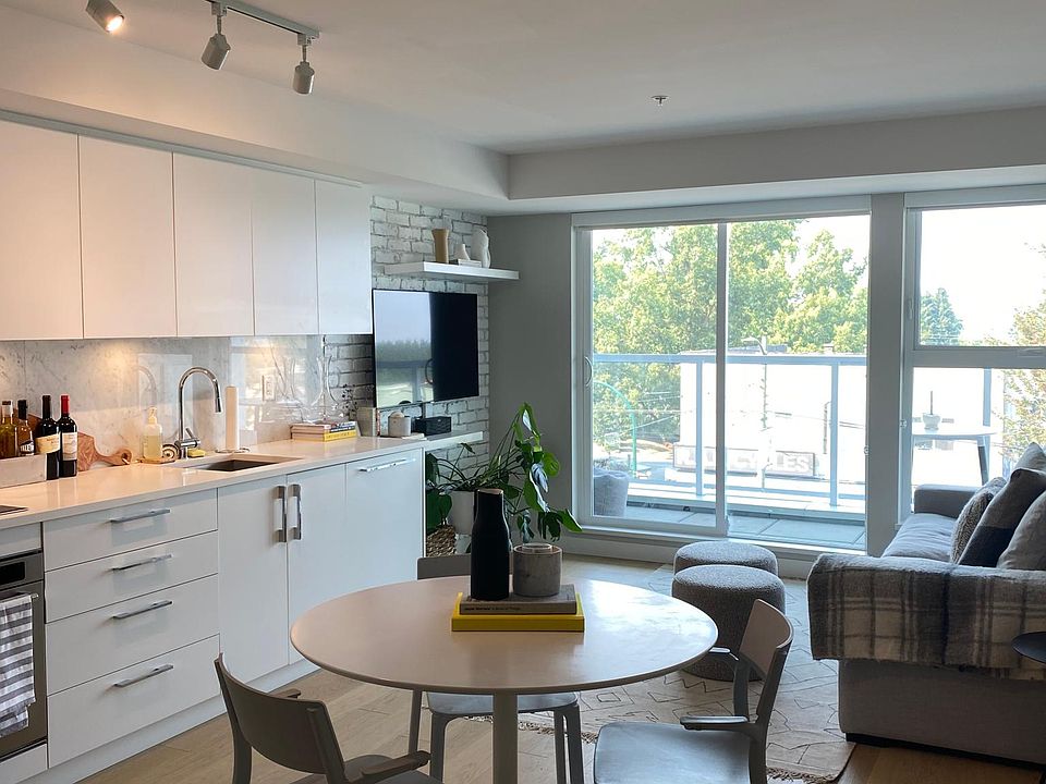 1st image of 2508 Fraser St #303