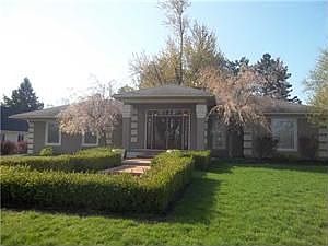 2nd image of 8463 Sheridan Dr