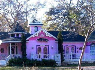 809 W Brenda Ln, Magnolia, TX 77354