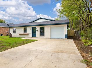 918 Pangburn St, Grand Prairie, TX 75051