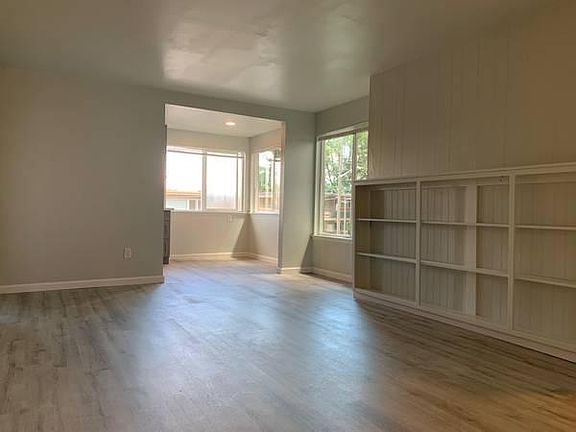 5th image of 4761 22nd Ave NE #1