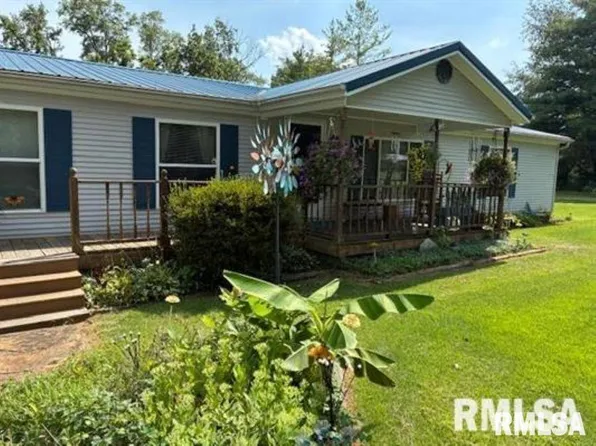 15170 E Gibson Rd, Mount Vernon, IL 62864