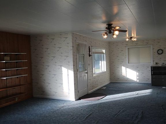 5th image of 908 Babs Ave