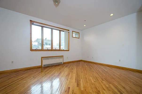 Rented by Brick&Mortar | media 63