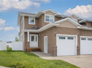 7 S Rowberry Ct, Sylvan Lake, AB T4S0L7