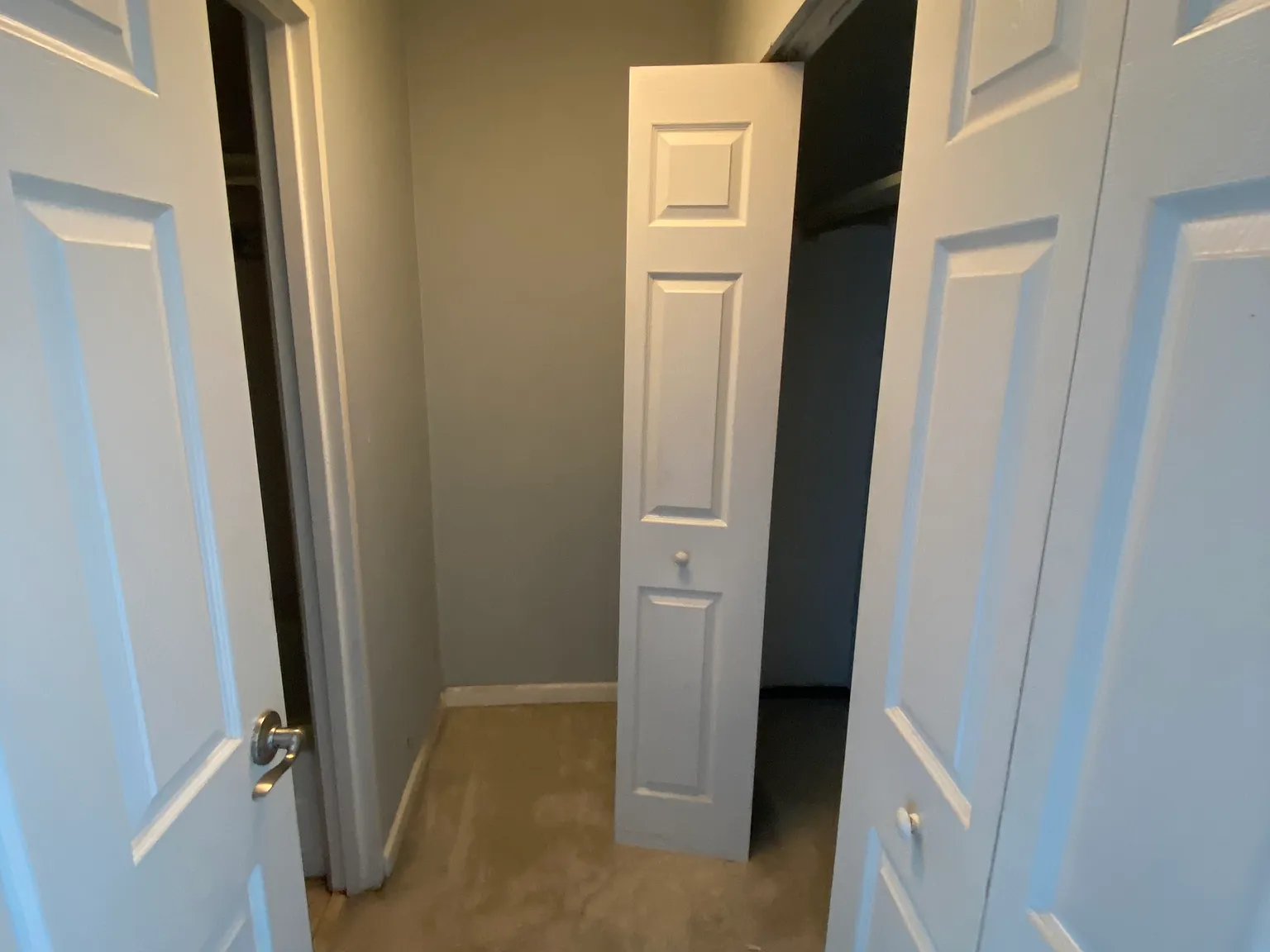 Studio, 390 sqft, $1,550 — Photo 4