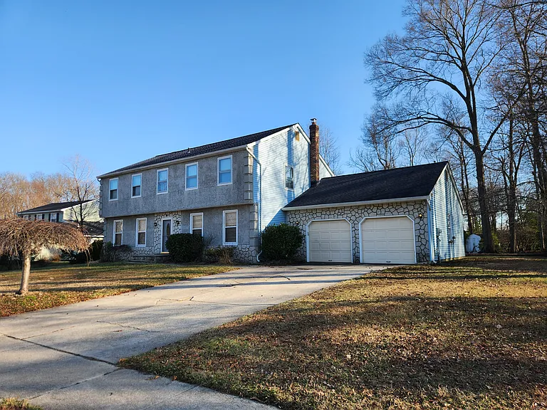 4 Oriole Dr — Photo 2