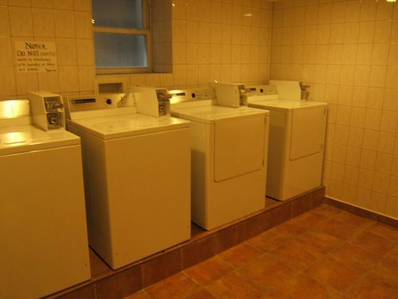 5th image of 4326 53rd St APT 3R