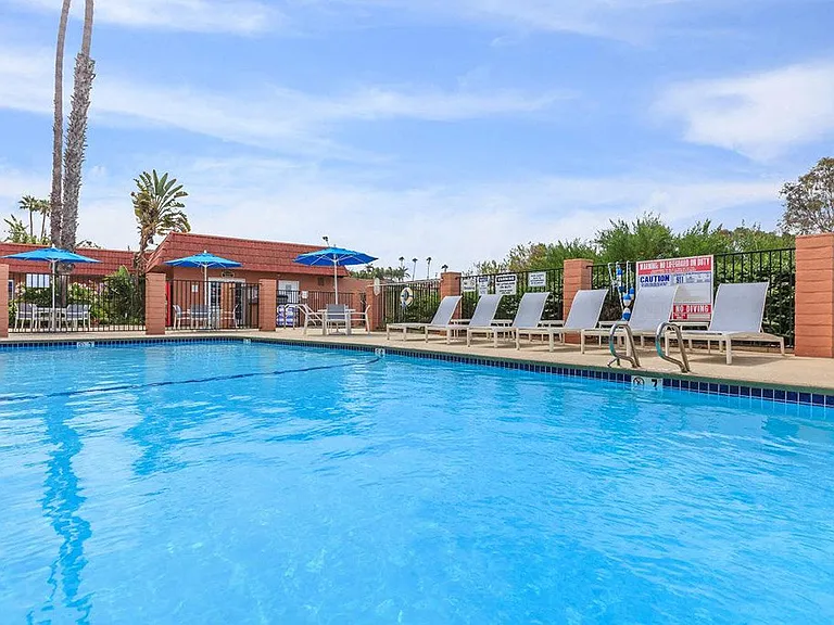 Villa Monair Apartments — Photo 11