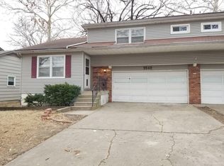 9542 Outlook Dr, Overland Park, KS 66207