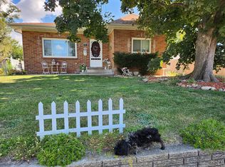 305 1st Ave, Hiawatha, IA 52233