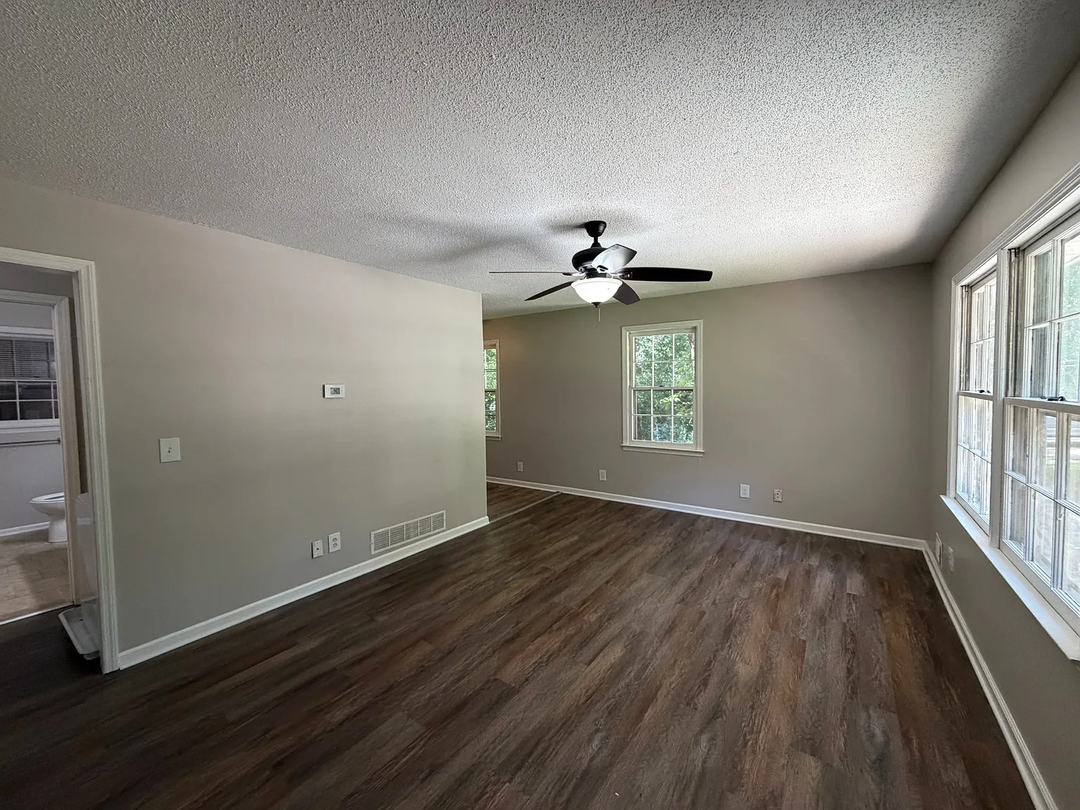 2 bed, 850 sqft, $1,650 — Photo 3