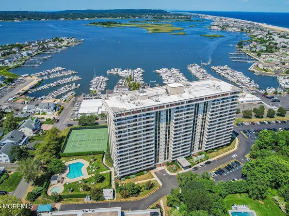 1 Channel Drive #214, Monmouth Beach, NJ 07750