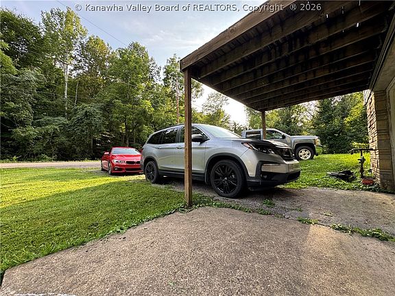 2nd image of 776 Mile Fork Rd