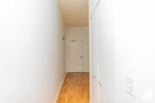 650 W Wayman St #106 Photo 1