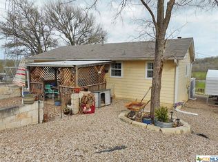 175 Settlers Trl, Elgin, TX 78621