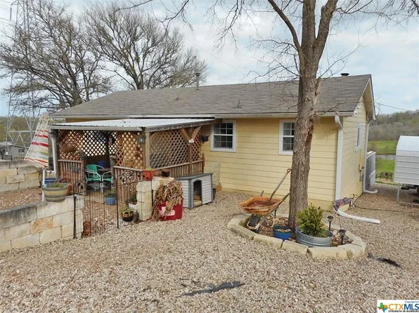 175 Settlers Trl, Elgin, TX 78621