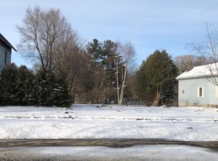 219 School St, Harbor Beach, MI 48441