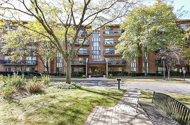 1st image of 701 Lake Hinsdale Dr APT 508