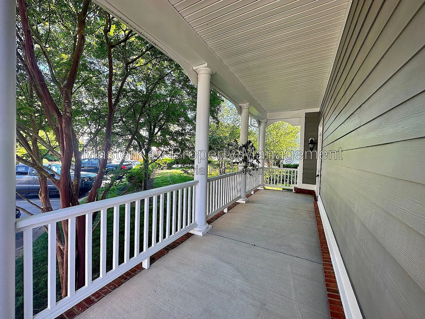 4 bed, 3.5 bath, 2807 sqft, $2,700 — Photo 2