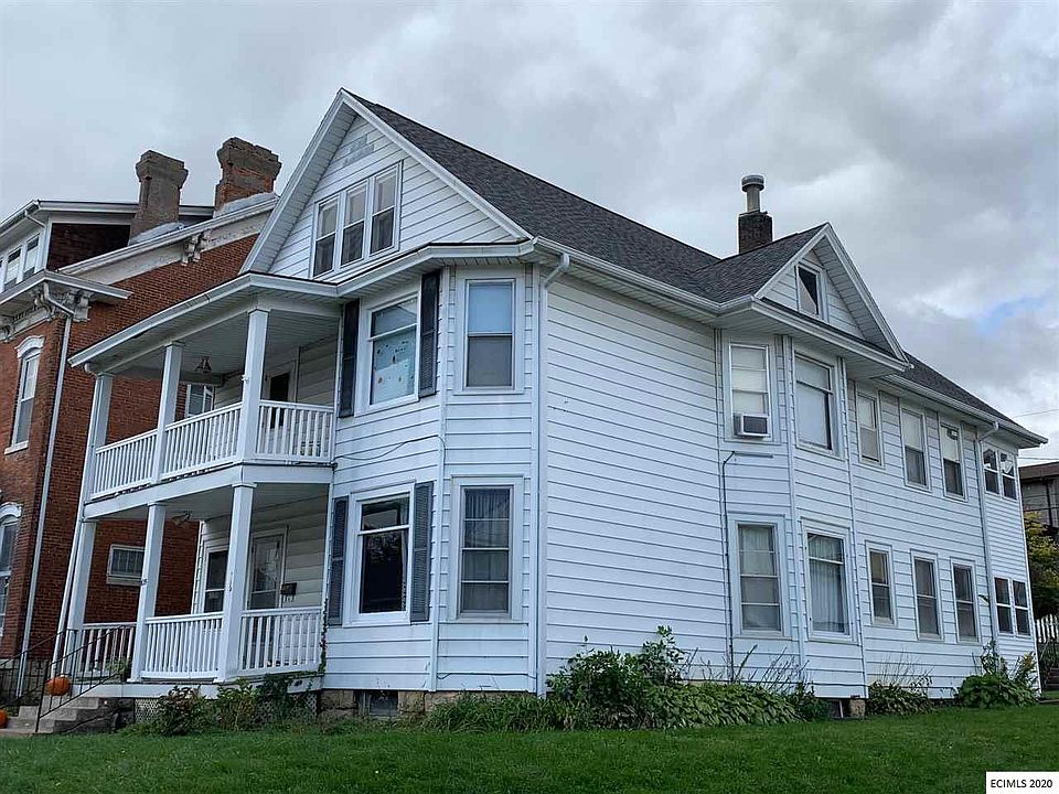 2nd image of 655 Alpine St