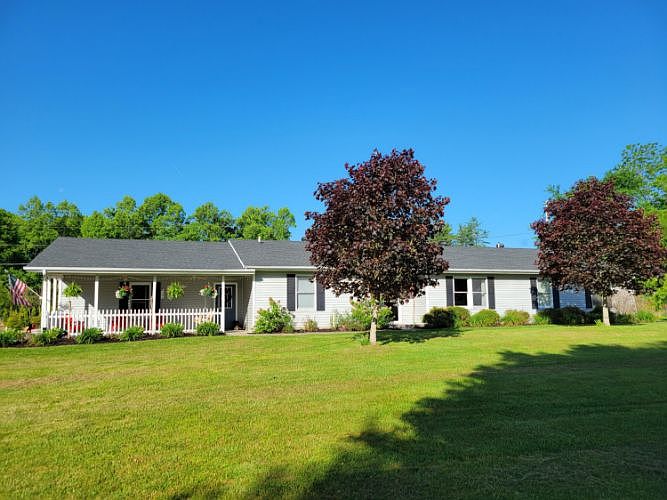 1st image of 162 Henry Clay Ln
