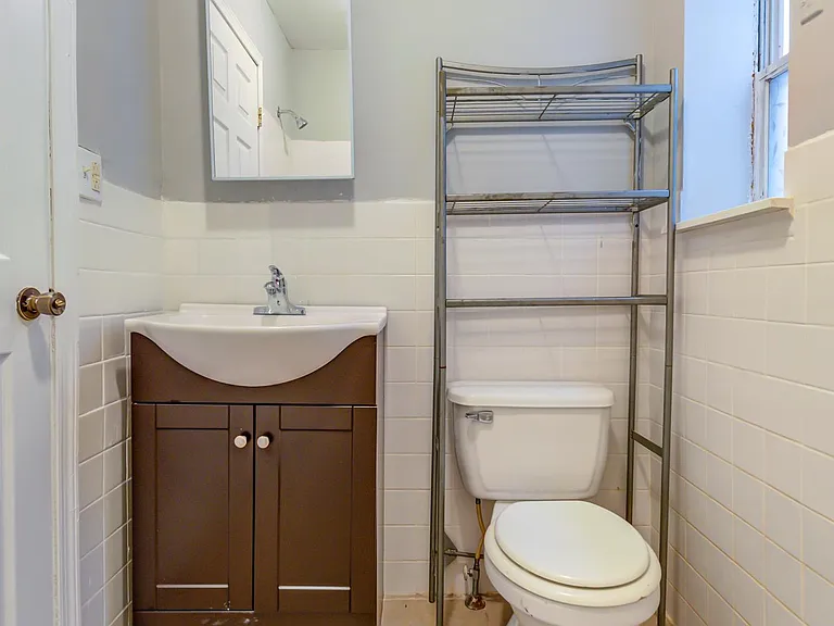 327 N Preston St #2 — Photo 21