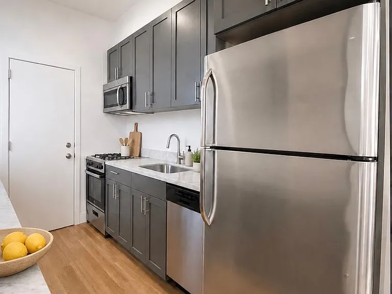 725 Leavenworth LLC — Photo 3