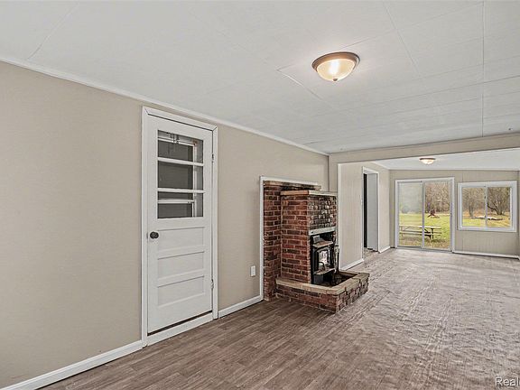 4th image of 5330 E Vienna Rd