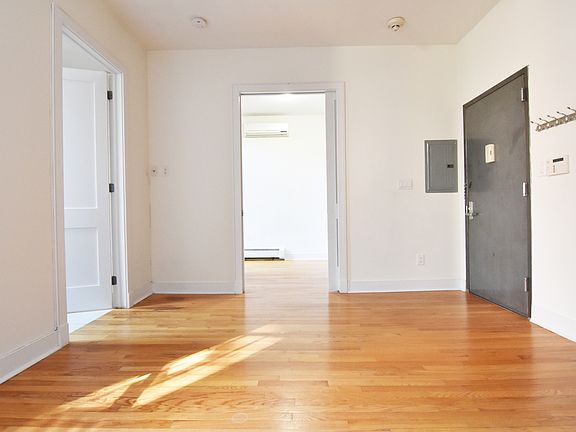 4th image of 2196 Frederick Douglass Blvd #E1