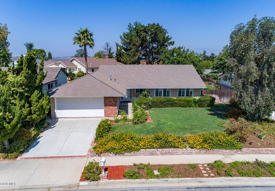 1st image of 1023 E Calle Ruiz
