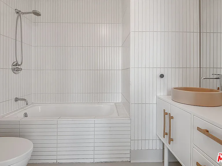 6253 Hollywood Blvd #1201 — Photo 33