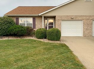 609 N Creek Xing, Trenton, IL