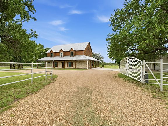 3rd image of 1632 County Road 4125 #A