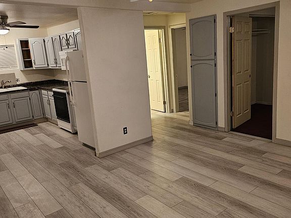 4th image of 126 N STAPLEY Drive
