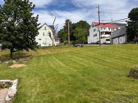 3rd image of 1127 N 4th Ave