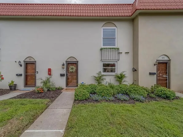 2700 BAYSHORE BOULEVARD #588, DUNEDIN, FL 34698