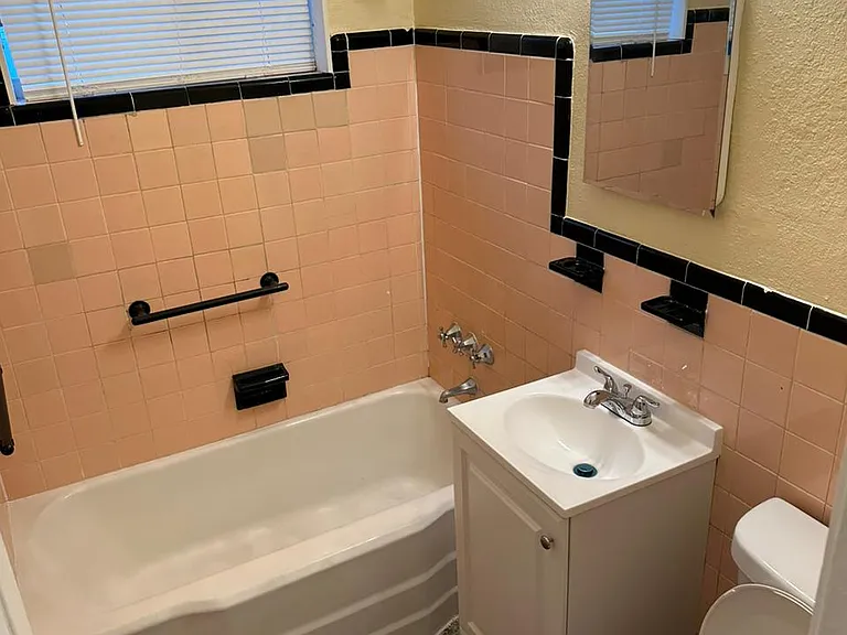 Opa Locka | Studios & 1 Bedroom | 1301 Sharazad Blvd — Photo 15
