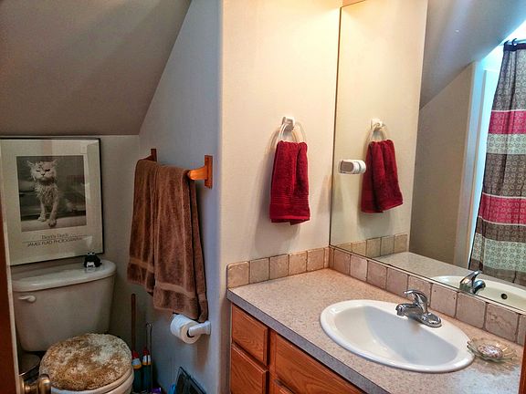 Bathroom Upstairs