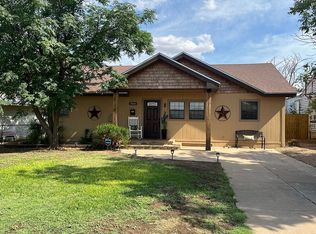 1908 E 11th Pl, Big Spring, TX 79720