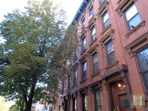 5th image of 336 Franklin Ave